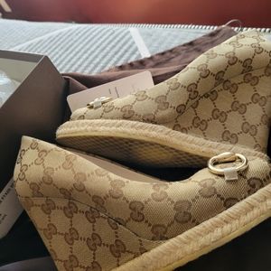 Gucci shoes size 9